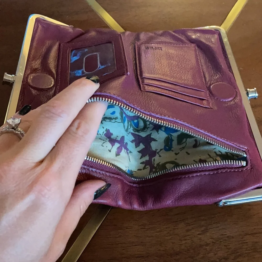 Hobo Leather wallet in a beautiful pink-plum  color